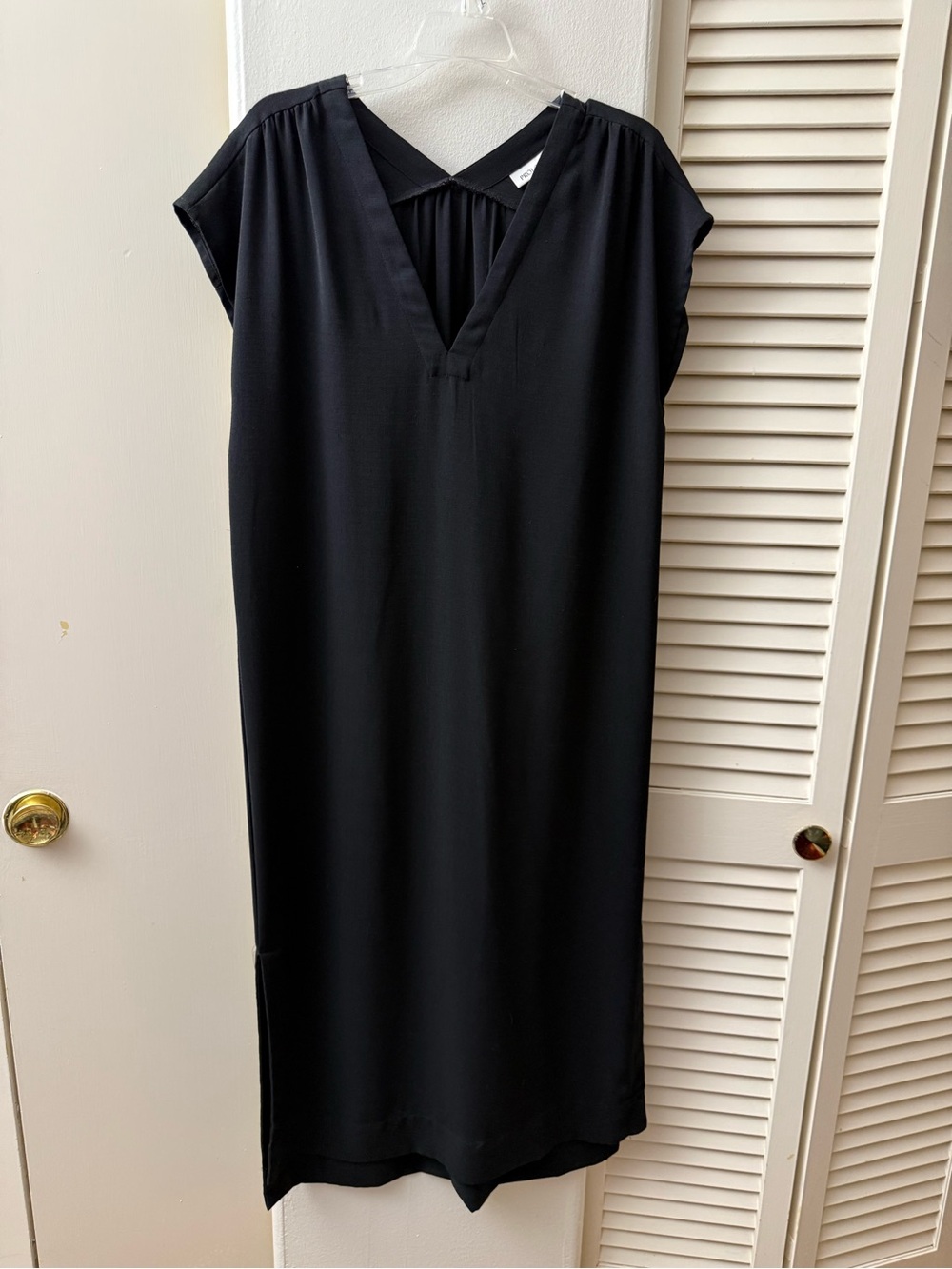 Black V-Neck Shift Dress - Women